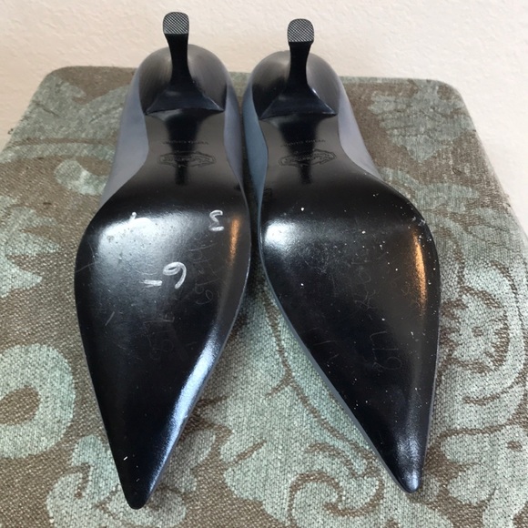 Hale Bob Leather Gray Shoes NWT. Size 6 - Picture 5 of 5